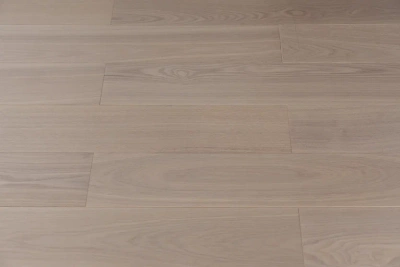фото паркетной доски Amberwood Фьюжн Ясень Белёный Браш, лак